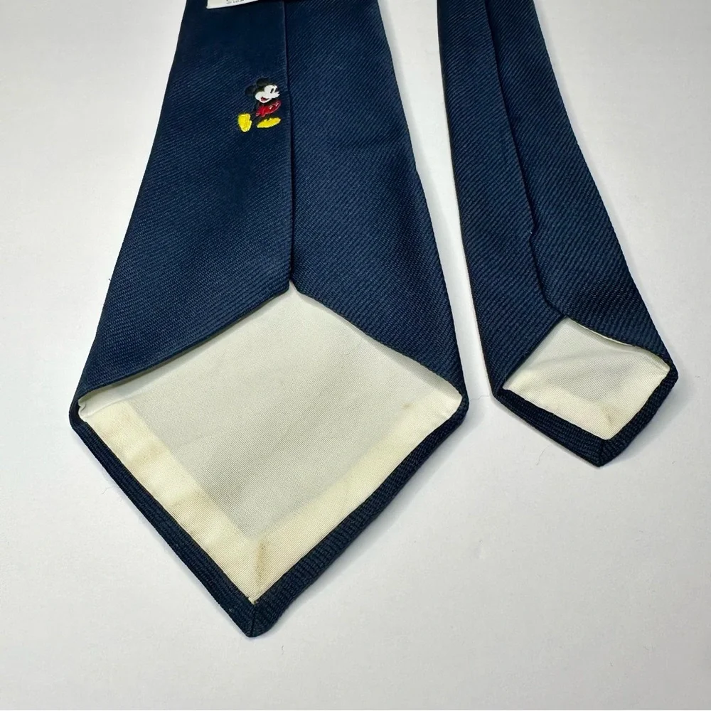 Vintage WALT DISNEY PRODUCTIONS Embroidered Mickey Mouse Blue Wide Tie, 4.25”